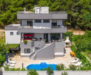 Family friendly apartments with a swimming pool Pula - 23595